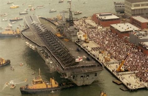 hms hermes 1982